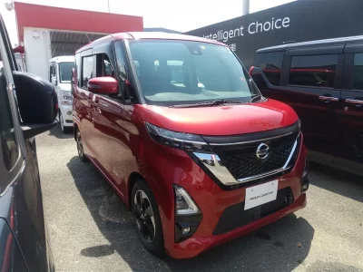 NISSAN ROOX