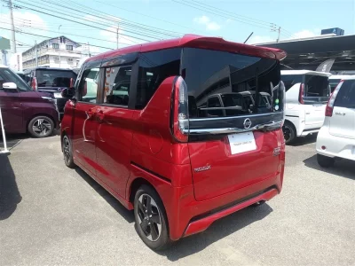 NISSAN ROOX