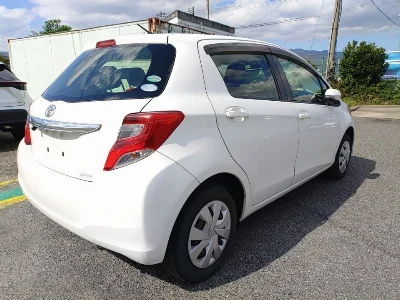 TOYOTA VITZ