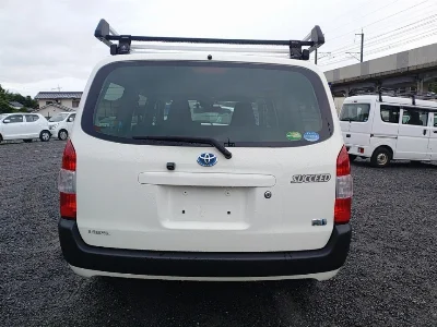 TOYOTA SUCCEED