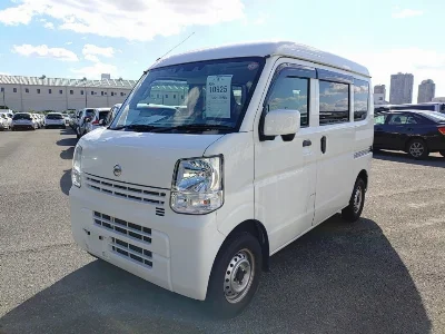 NISSAN CLIPPER VAN