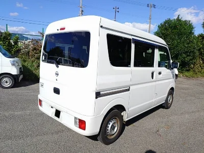 NISSAN CLIPPER VAN