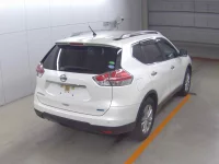 Цена авто Nissan X-Trail с аукционов Японии, номер кузова NT32, пробег 111 000, оценка 8
