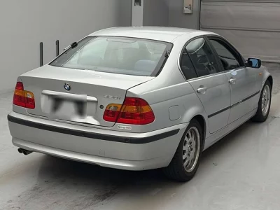 BMW 3 SERIES