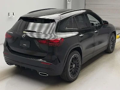 MERCEDES BENZ GLA