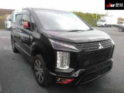MITSUBISHI DELICA D5