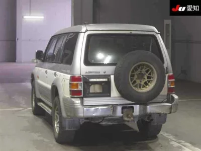 MITSUBISHI PAJERO