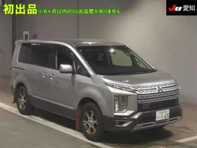 MITSUBISHI DELICA D5