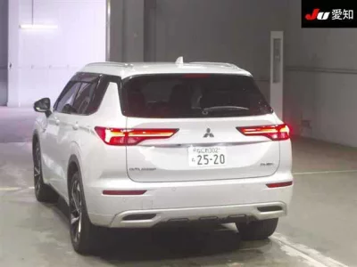 MITSUBISHI OUTLANDER PHEV