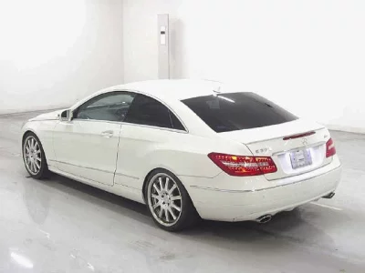 MERCEDES BENZ E CLASS