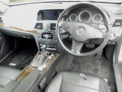 MERCEDES BENZ E CLASS