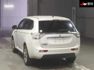 MITSUBISHI OUTLANDER PHEV