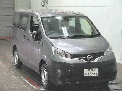 NISSAN NV200
