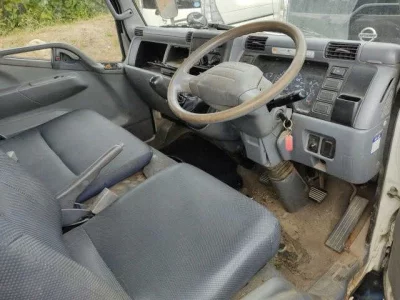 MITSUBISHI CANTER
