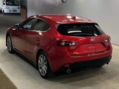 MAZDA AXELA