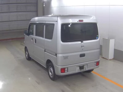 NISSAN CLIPPER VAN