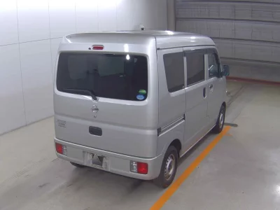 NISSAN CLIPPER VAN