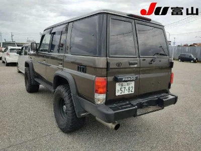 TOYOTA LAND CRUISER PRADO