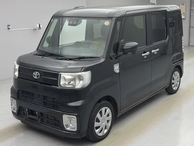TOYOTA PIXIS MEGA