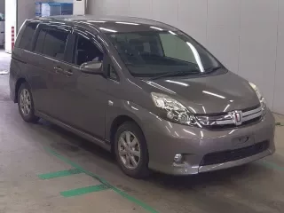 TOYOTA ISIS