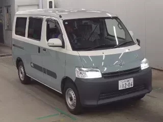 TOYOTA TOWN ACE VAN