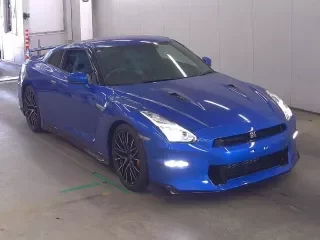 NISSAN GT-R