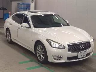 NISSAN FUGA