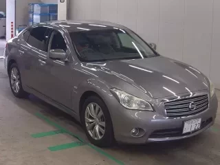 NISSAN FUGA