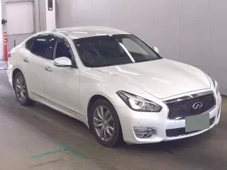 NISSAN FUGA