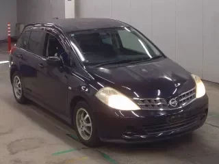 NISSAN TIIDA