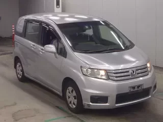 HONDA FREED SPIKE