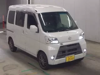 TOYOTA PIXIS VAN