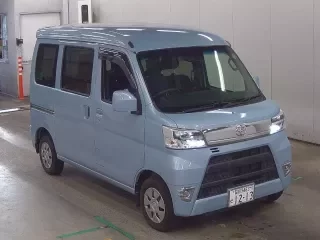 TOYOTA PIXIS VAN