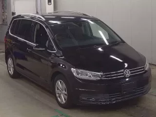 VOLKSWAGEN GOLF TOURAN
