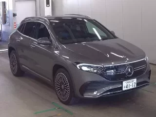 MERCEDES BENZ EQA