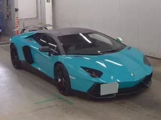 LAMBORGHINI AVENTADOR