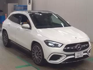 MERCEDES BENZ GLA