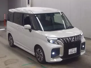 MITSUBISHI DELICA D2