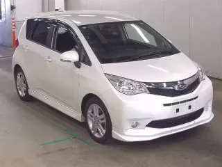SUBARU TREZIA