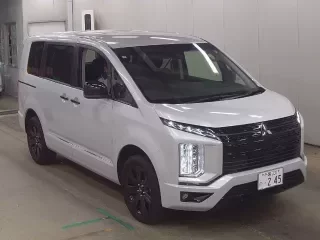 MITSUBISHI DELICA D5