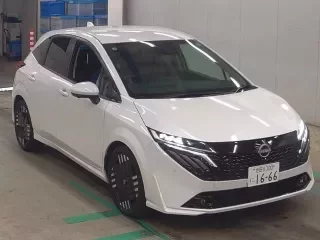 NISSAN AURA