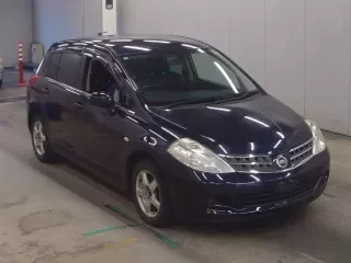NISSAN TIIDA