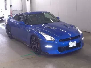 NISSAN GT-R