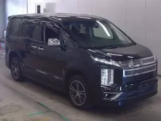 MITSUBISHI DELICA D5