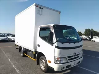 TOYOTA DYNA