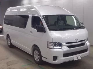 TOYOTA HIACE