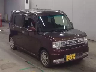 TOYOTA PIXIS SPACE