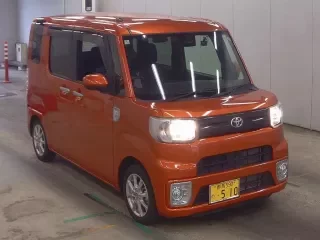 TOYOTA PIXIS MEGA