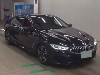 BMW 8 SERIES