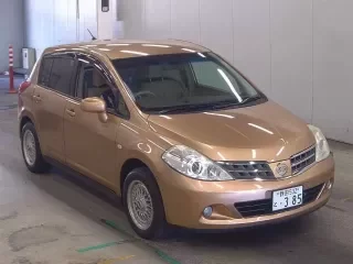 NISSAN TIIDA